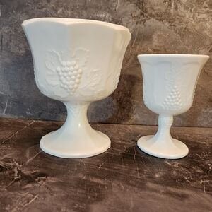 White Grape Embossed Pedestal Glass Set